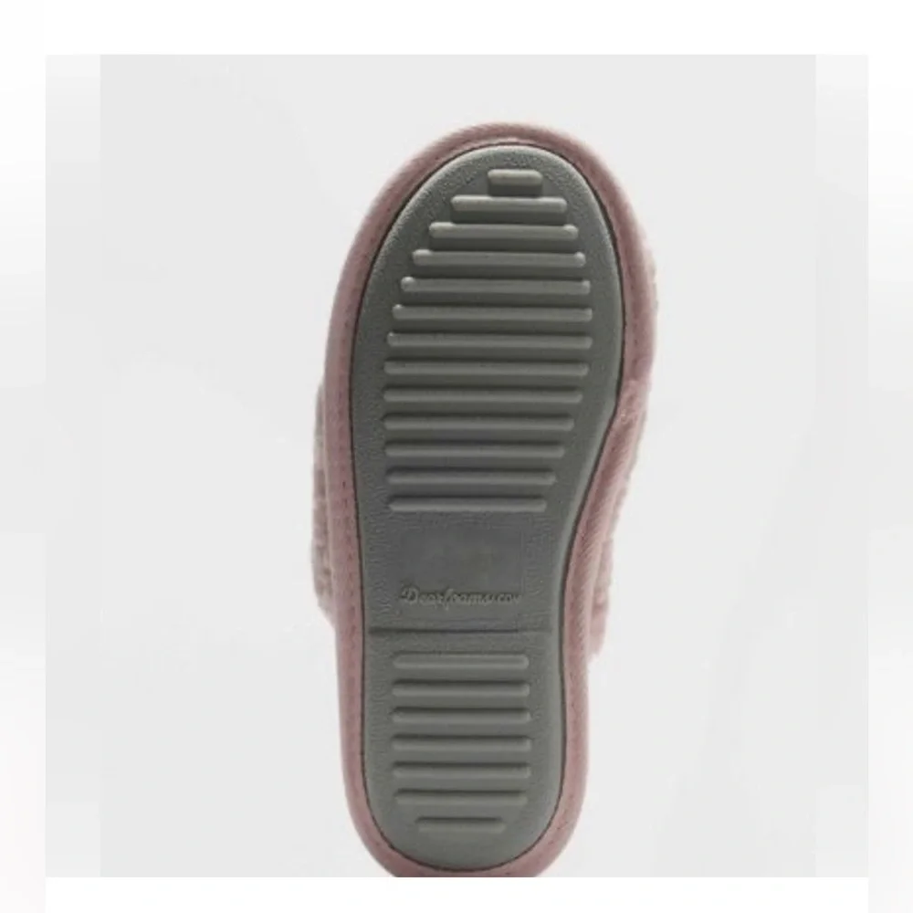 Nwt Kids' Happy Face Slide Slippers dluxe by dearfoams